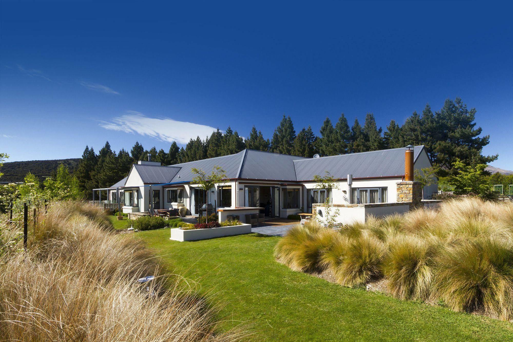 เว็บสเตอร์ ออน วานาคา ลอดจ์ Bed & Breakfast วานากา ภายนอก รูปภาพ