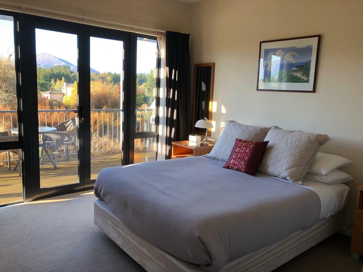 เว็บสเตอร์ ออน วานาคา ลอดจ์ Bed & Breakfast วานากา ภายนอก รูปภาพ